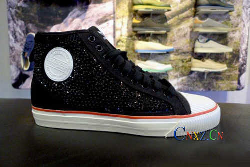 Jeremy Scott  adidas Originals JS Nizza Hi SequinЬ