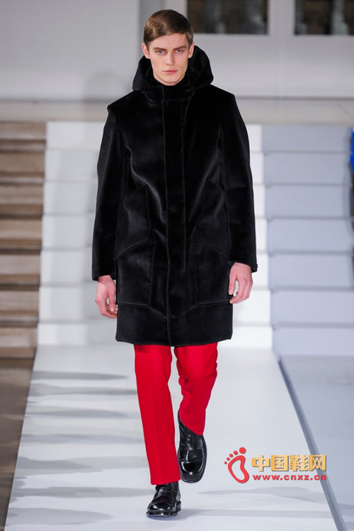 Jil Sander 2013ﶬϵУHOLDסL(fng)cض